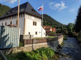 Jedna s prekrásnych zrekonštruovaných budov v Jáne Jedna s prekrásnych zrekonštruovaných budov v Jáne