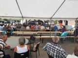 Teplota do 40 stupňov Celzia - našťastie pod plachtami. Teplota do 40 stupňov Celzia - našťastie pod plachtami.